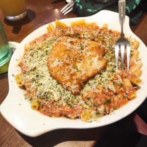 Five Cheese Ziti al Forno con pollo