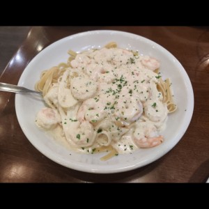 Amazing Alfredos - Shrimp Alfredo
