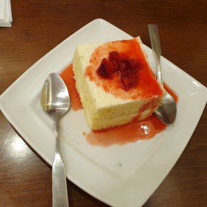 Cake de Vainilla y Fresas
