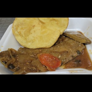 higado encebollado con hojaldre