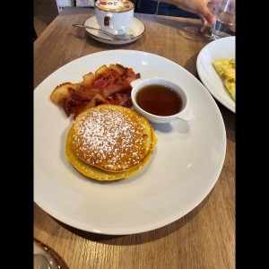 Breakfast - Pancakes Sencillos