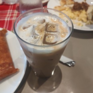 Iced Coffee con amareto