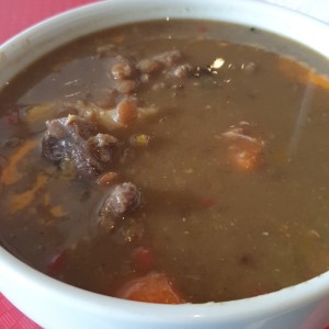 sopa de lentejas con carne