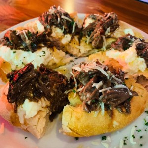 Short Rib e Formaggio di Capra