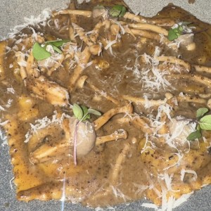 Antipasti - Ravioli di Funghi