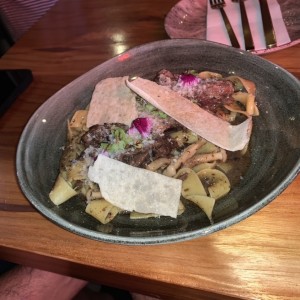 PAPARDELLE AI SHORT RIBS ??