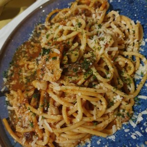 Spaguetti ai funghi e Salsa Rossa