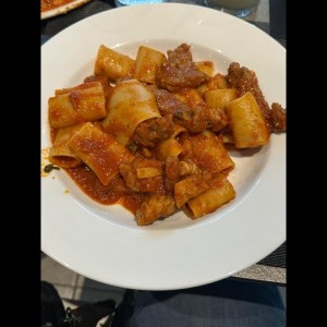 Paccheri a la Napolitana con Rib Eye