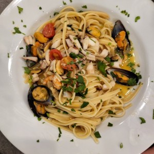 lenguini con mariscos