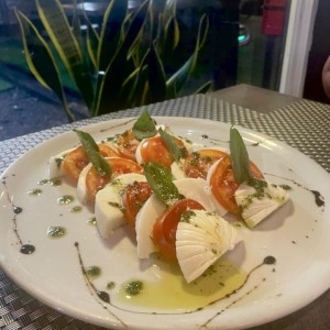 Ensaladas - Ensalada Caprese