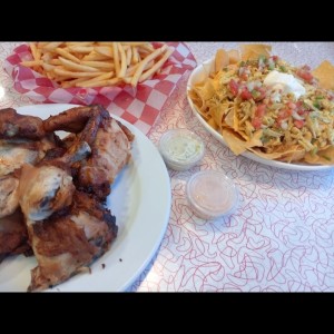 Nachos de Pollo y Carne