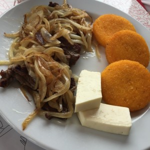 Bistec con tortillas