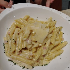 penne alfredo