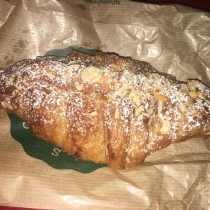 croissant de almendras