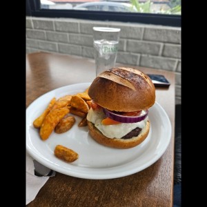 Mika Burger