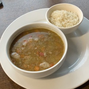 Sopa de Lenteja con Res. Me encanto
