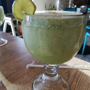 Limonada con hierba buena