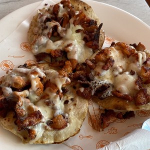 Volcan mixto con Chirizo, Chuletaby al Pastor