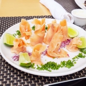 SALMON ROSES & BAGELS