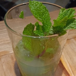 Limonada con Hierbabuena