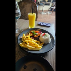 Lomo Saltado