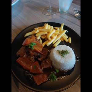 lomo saltado