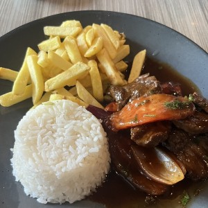 Lomo salteado