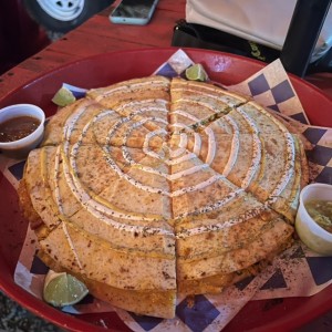 Pizzadilla