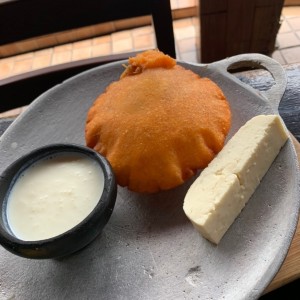 arepa de huevo