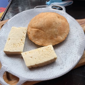 Arepa de huevo con carne molida