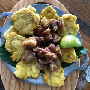 Chicharron con patacon