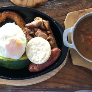 Bandeja Paisa