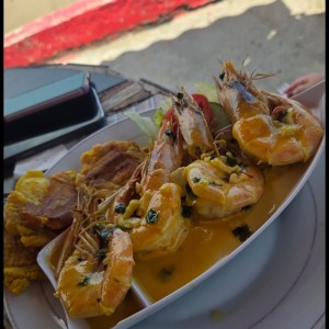 Camarones Apanados o al Ajillo
