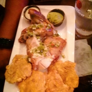 1/2 Pollo con Patacones