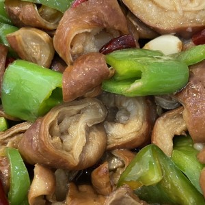 Intestino de puerco salteado