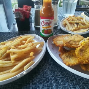 Entradas - papas y patacones