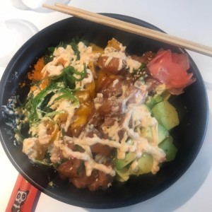 Maui Ono!! exquisitamente delicioso!!! tienen que probarlo... es una especie de sushi solo que no esta en rollo. Delicioso!!