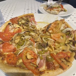 Pizza personal ateniense 