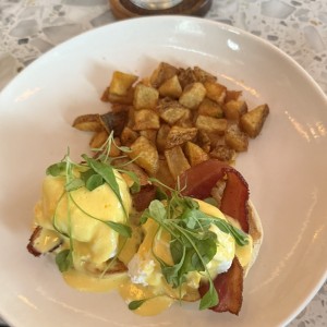 BRUNCH - HUEVOS BENEDICTO