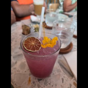 Limonada con lavanda