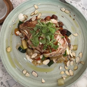Platos Grandes - POLLO EN ESPECIAS