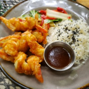 Langostinos al tempura con tamarindo