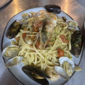 Linguine allo Scoglio