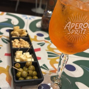 Aperol con picadita