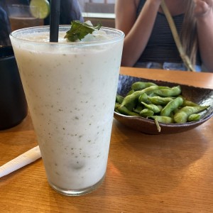 Edamame mas Limonada con coco