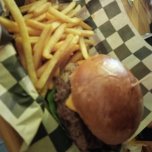 Hamburguesa la Negra Teresa con Bacon