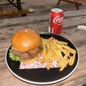 La Negra bacon bbq burger