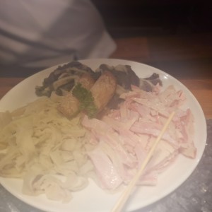 bandeja surtida de mondongo, carne grado A.