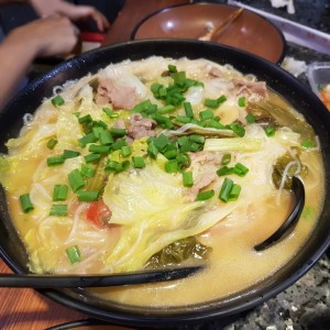 Fideo de Arroz Chino con Carne
