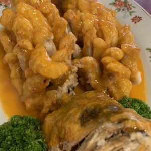 Pescado en uva con salsa de naranja